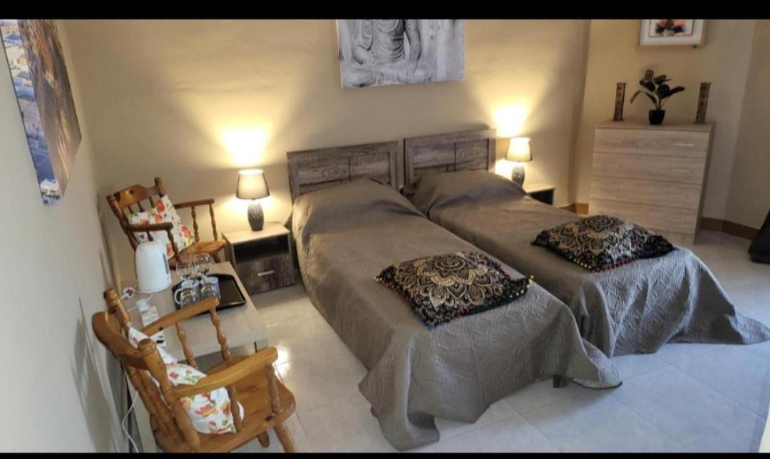 Lotus Guest House Malta Gzira Экстерьер фото