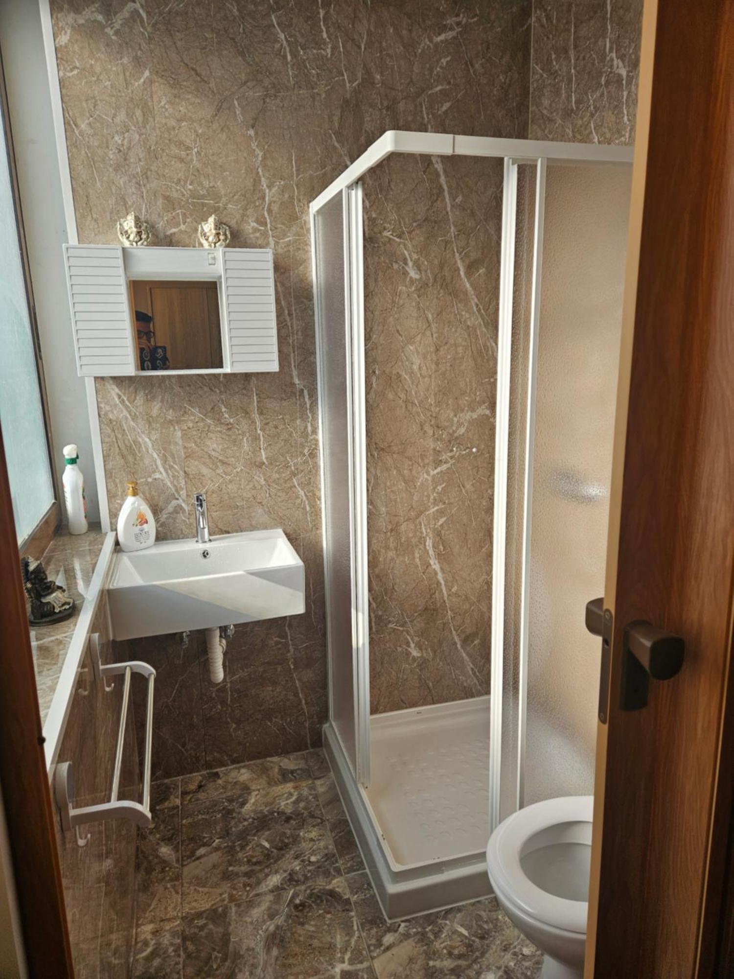 Lotus Guest House Malta Gzira Экстерьер фото